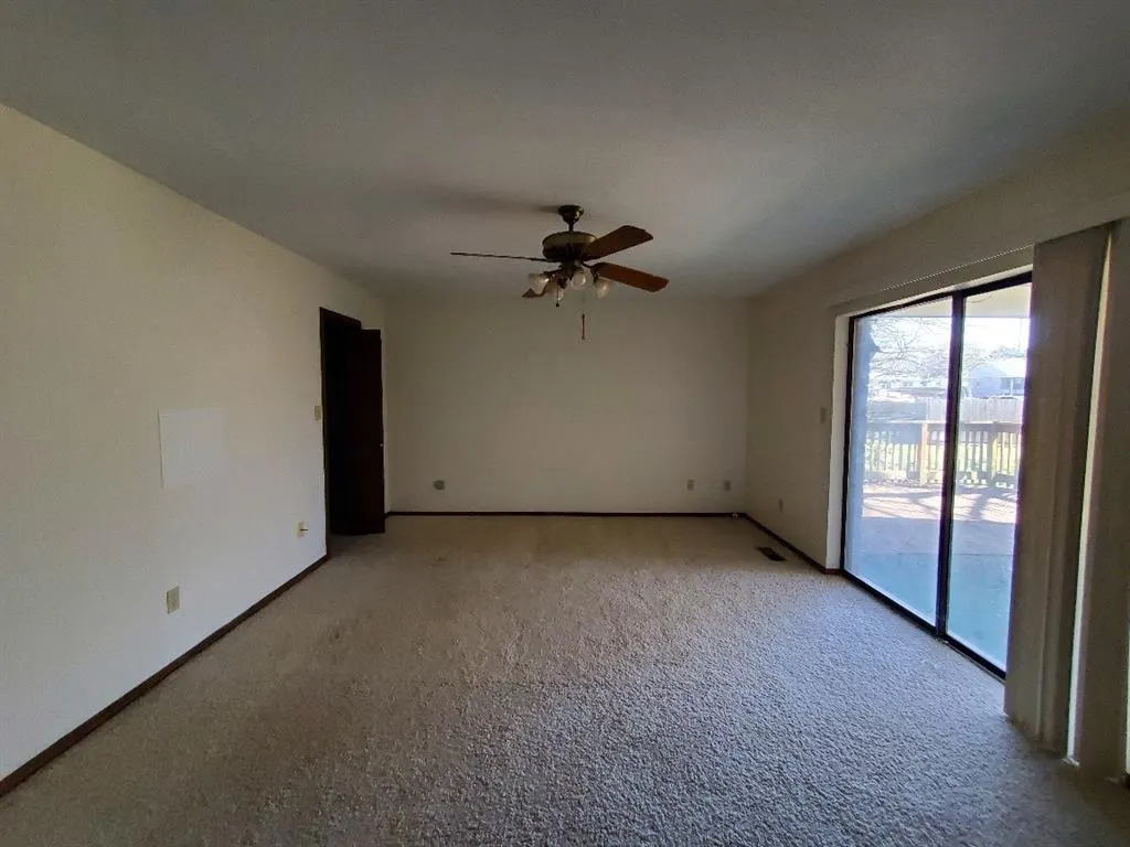 Photo 6 — 1101 W Washington Circle, Tecumseh, OK 74873