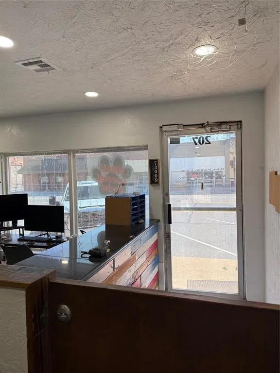 Photo 2 — 207 W Main Street, Binger, OK 73009