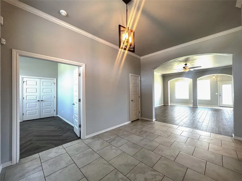 Photo 2 — 8312 NW 160th Court, Edmond, OK 73013