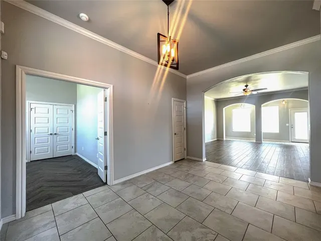 Photo 2 — 8312 NW 160th Court, Edmond, OK 73013