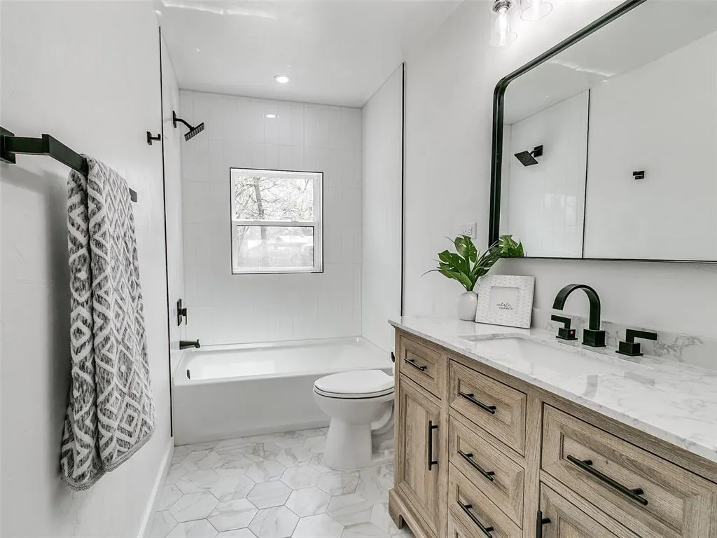 Photo 9 — 1002 Garver Street, Norman, OK 73069