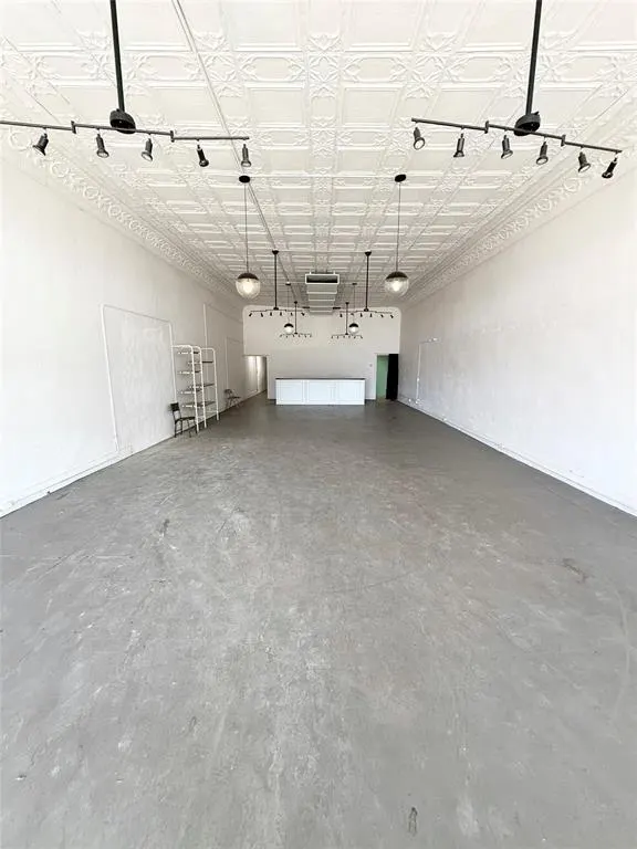 Photo 5 — 114 N Main Street, Altus, OK 73521
