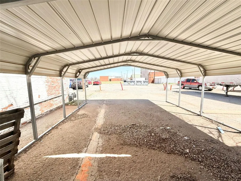 Photo 16 — 114 N Main Street, Altus, OK 73521