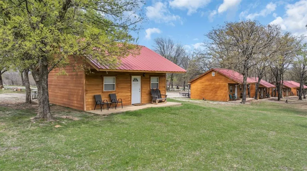 Photo 2 — 1518 Charles F Cooper Memorial Drive, Sulphur, OK 73086