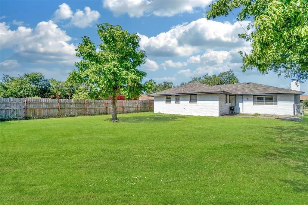 Photo 12 — 1445 NW Great Plains Boulevard, Lawton, OK 73505