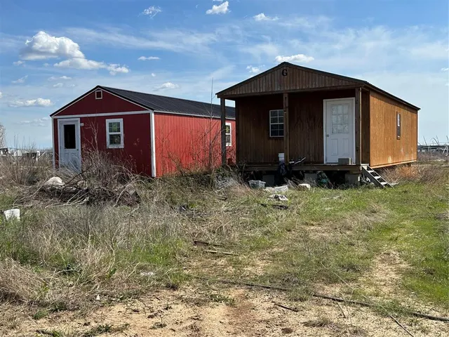 Photo 6 — 28605 Johnson Road, Maud, OK 74854