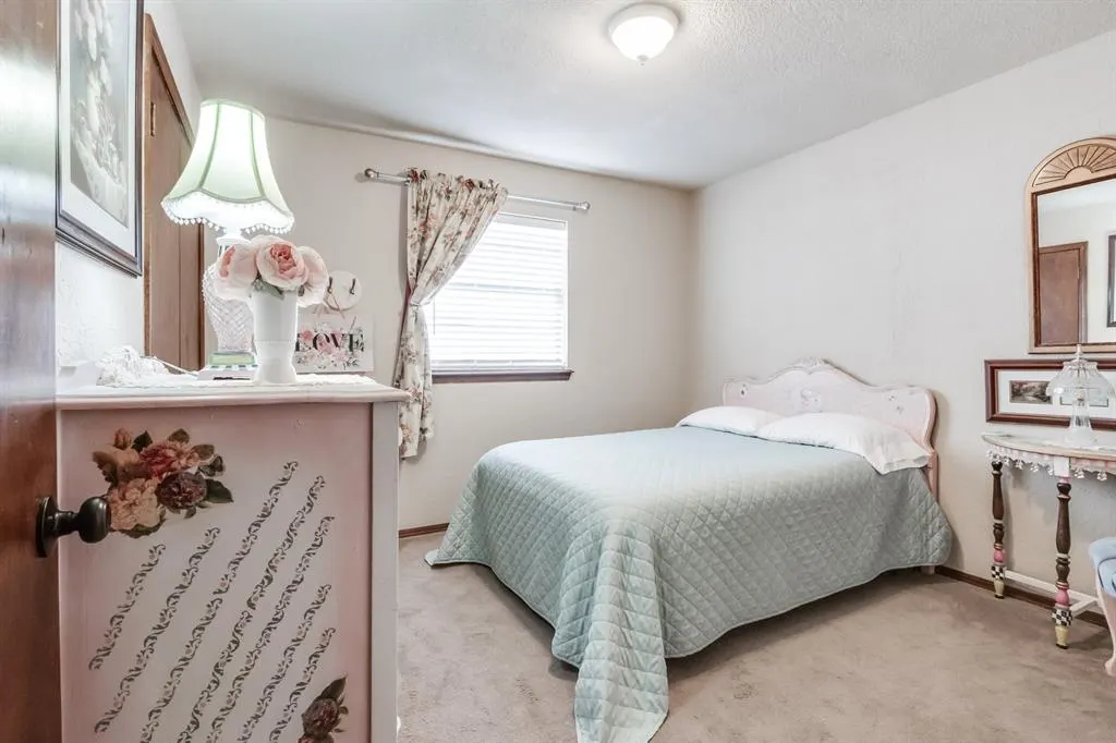 Photo 18 — 6620 Whitehall Drive, Oklahoma City, OK 73132