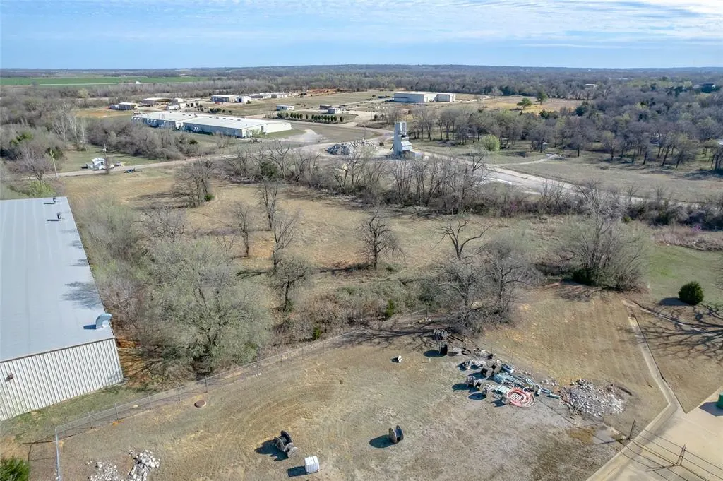 Photo 3 — 0000 Industrial Drive, Choctaw, OK 73020