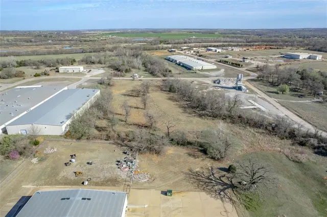 Photo 5 — 0000 Industrial Drive, Choctaw, OK 73020