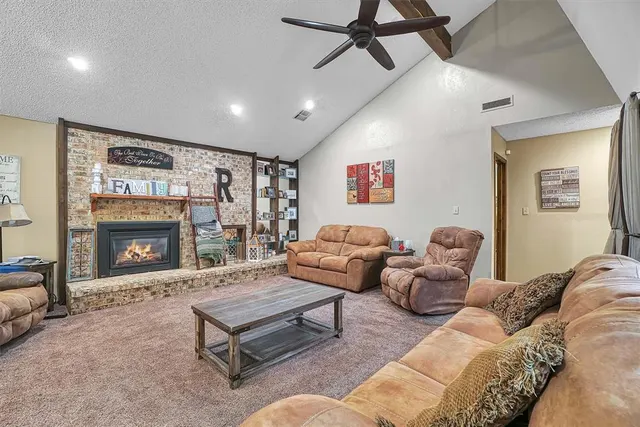 Photo 5 — 816 Rosehaven Drive, Altus, OK 73521