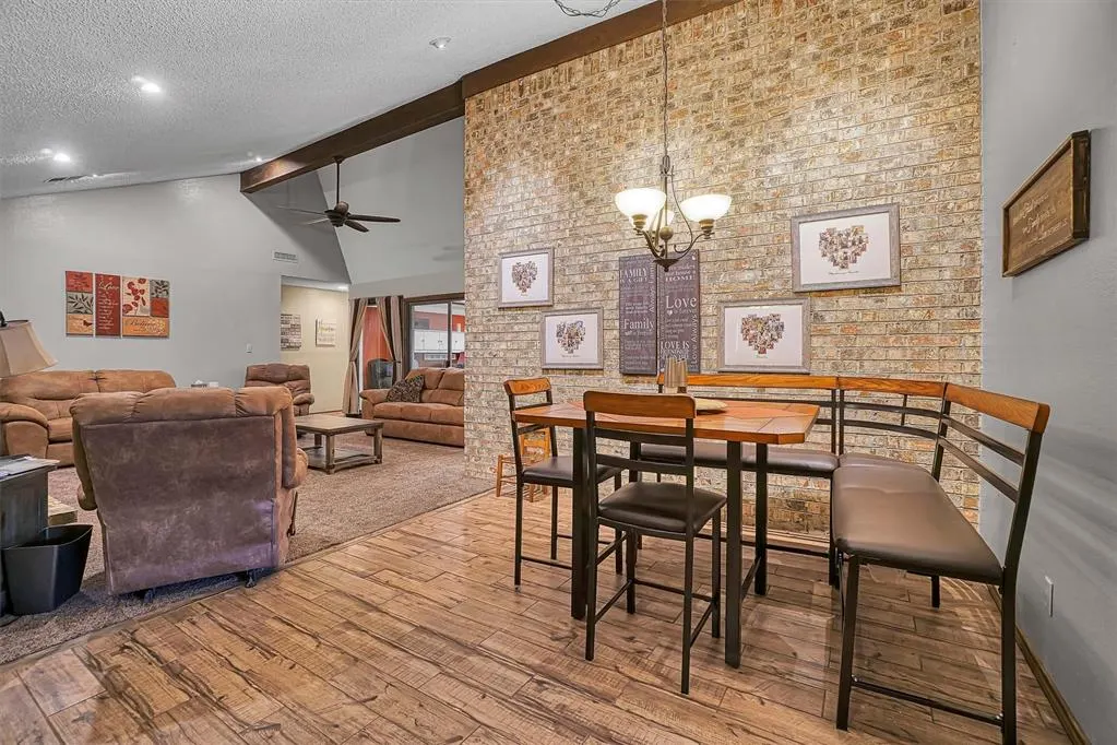 Photo 10 — 816 Rosehaven Drive, Altus, OK 73521
