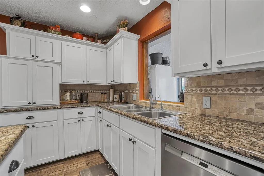 Photo 17 — 816 Rosehaven Drive, Altus, OK 73521