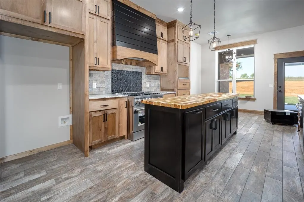 Photo 12 — 1430 County Street 2977, Blanchard, OK 73010
