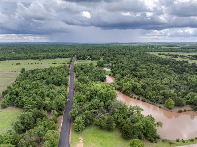 Photo 5 — 10200 Waterglen Road, Guthrie, OK 73044