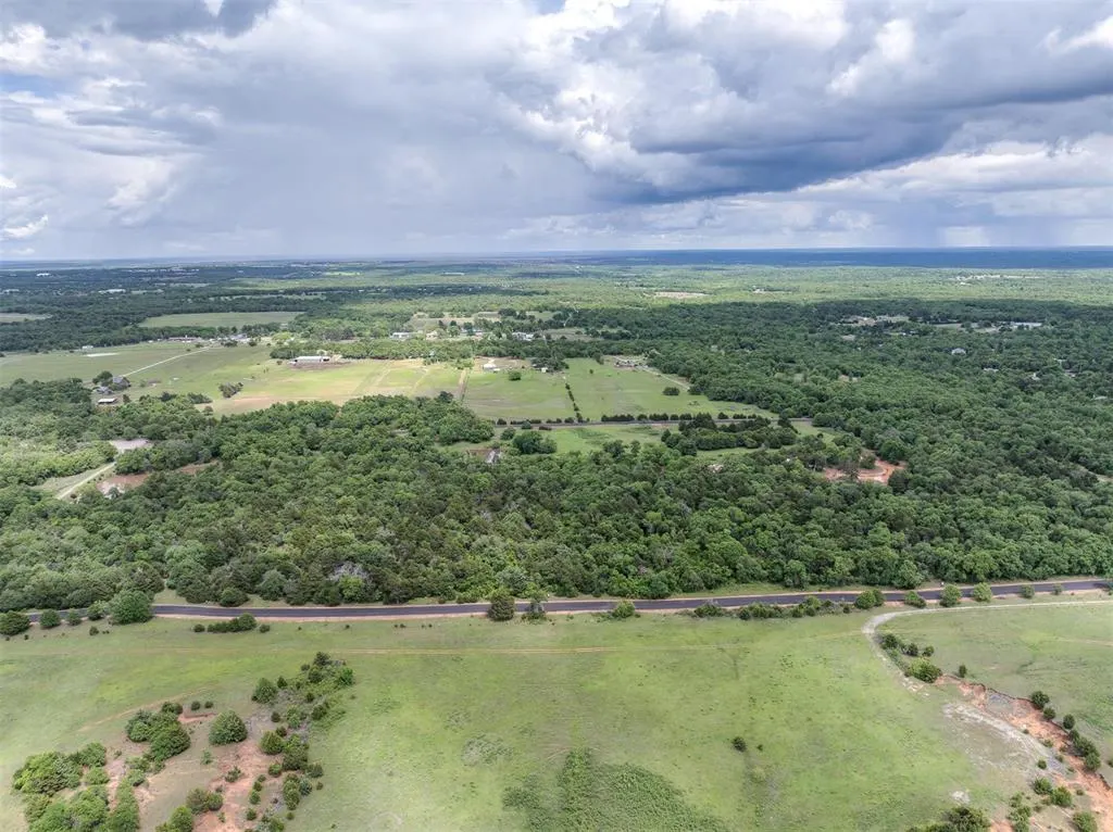 Photo 9 — 10174 Waterglen Road, Guthrie, OK 73044