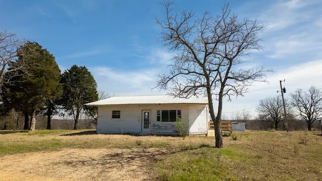 Photo 2 — 36266 E 120 Road, Seminole, OK 74884