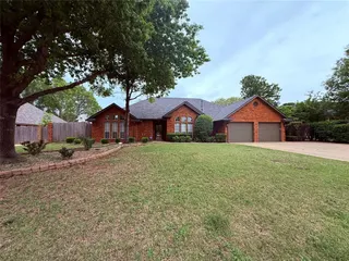 Sold home at 312 Val Verde Street