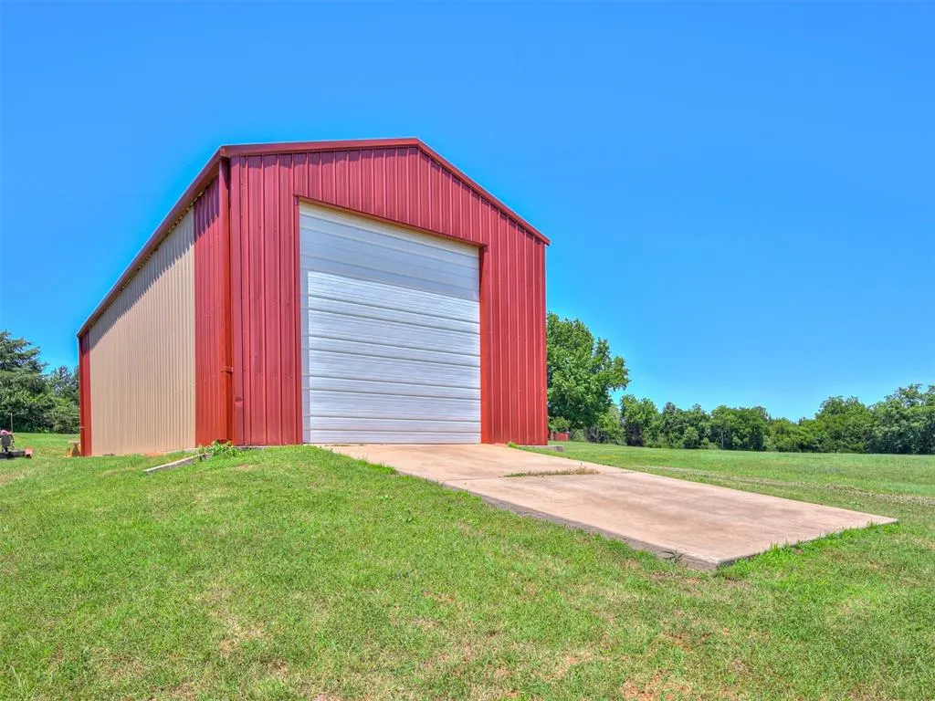 Photo 9 — 4200 E Cedar Lane, Noble, OK 73068