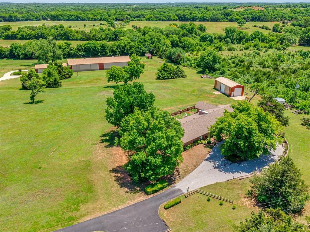 Photo 11 — 4200 E Cedar Lane, Noble, OK 73068