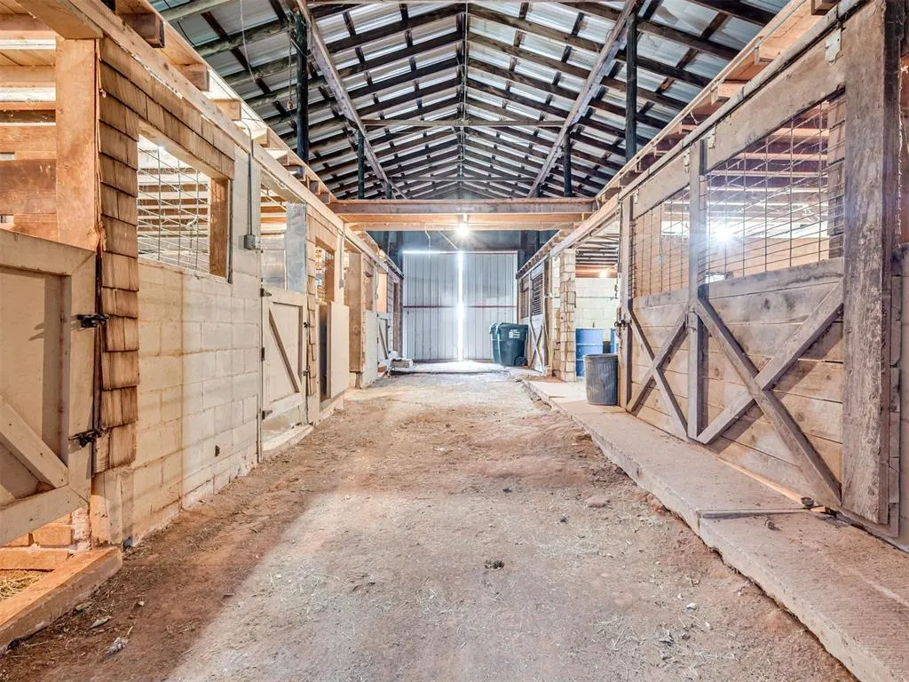 Photo 18 — 4200 E Cedar Lane, Noble, OK 73068
