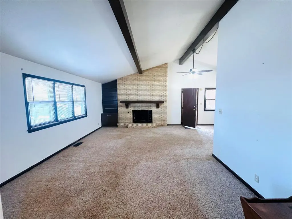 Photo 10 — 201 Iowa Avenue, Sayre, OK 73662