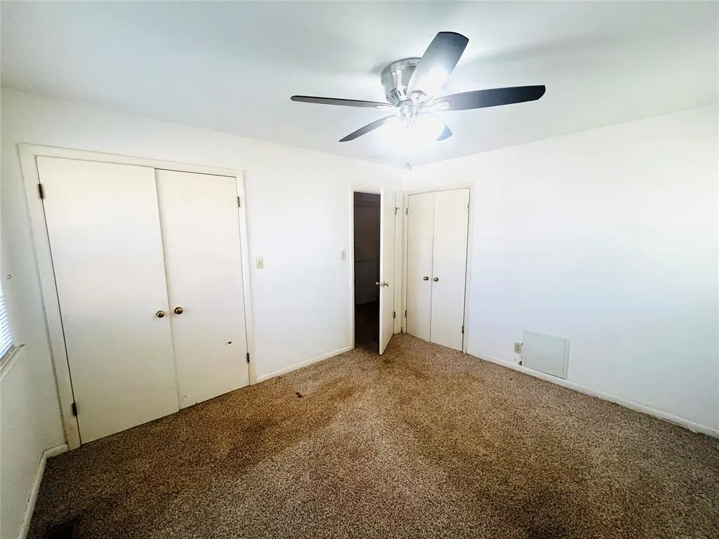Photo 20 — 201 Iowa Avenue, Sayre, OK 73662