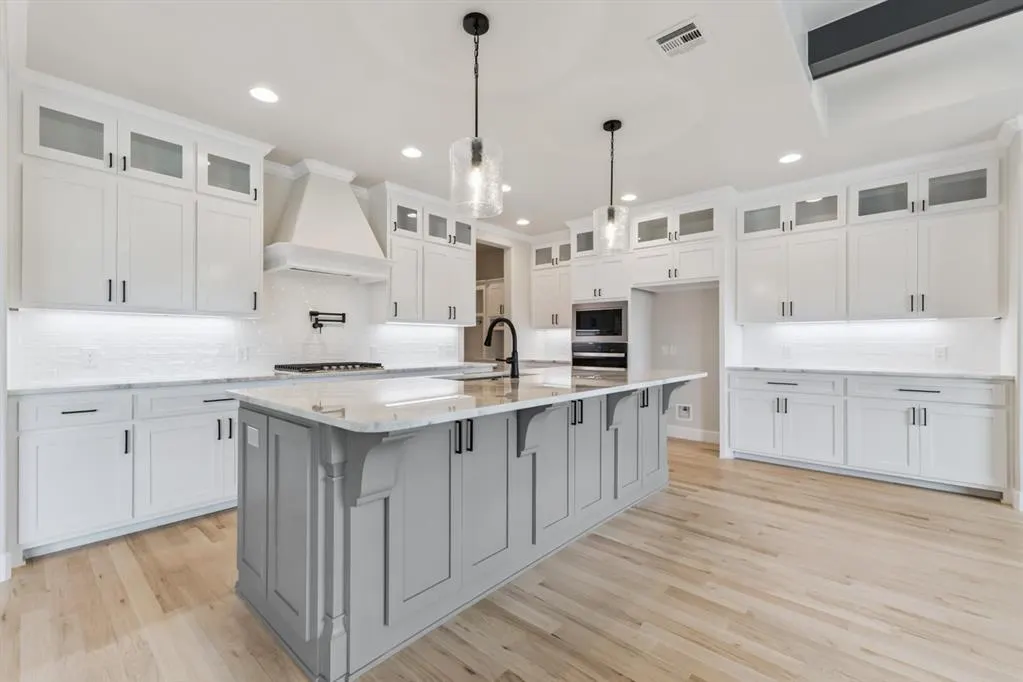 Photo 10 — 3924 Stone Hollow Lane, Edmond, OK 73034