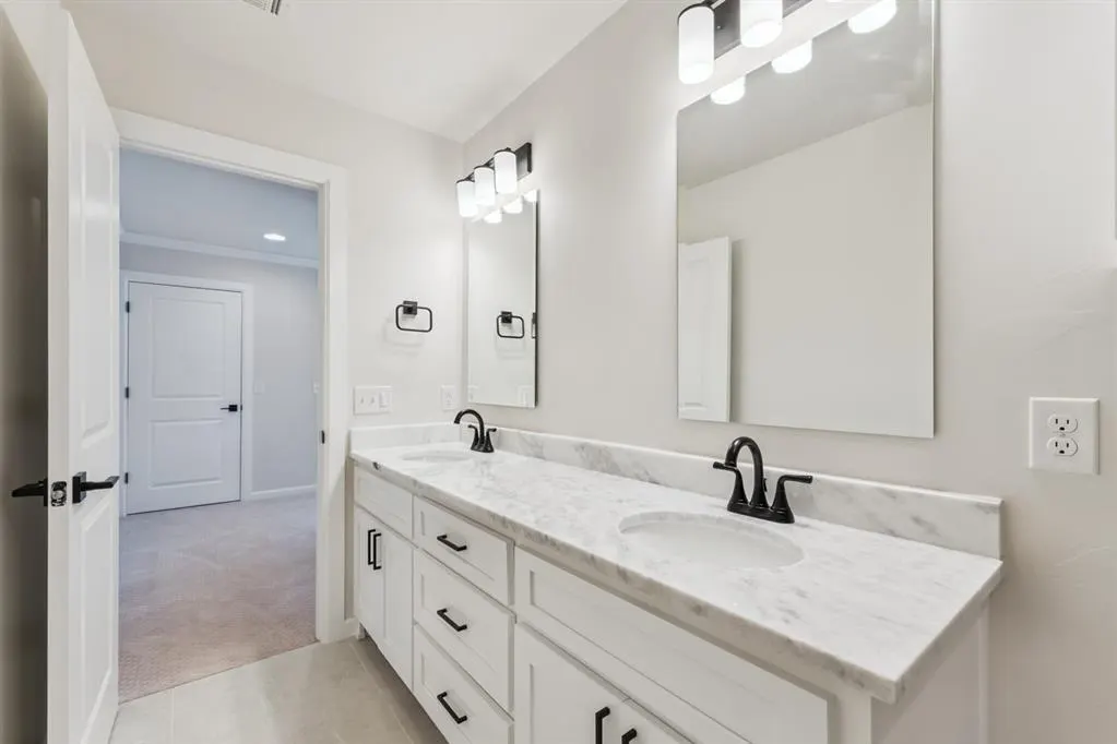 Photo 43 — 3924 Stone Hollow Lane, Edmond, OK 73034