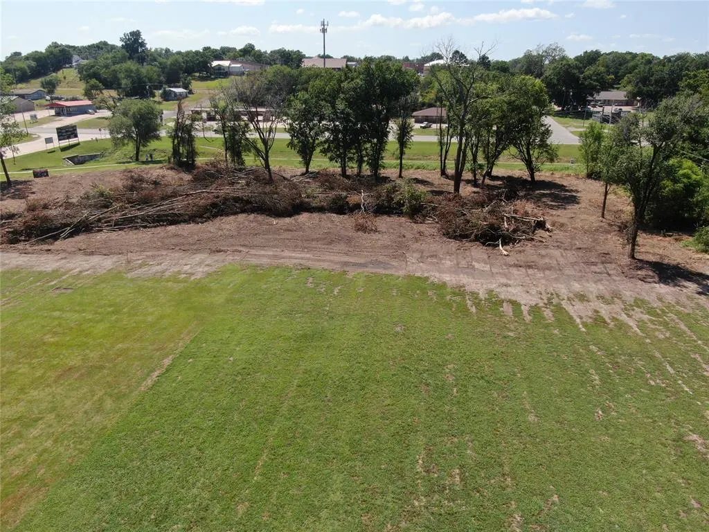 Photo 7 — 421 S Woody Guthrie Street, Okemah, OK 74859