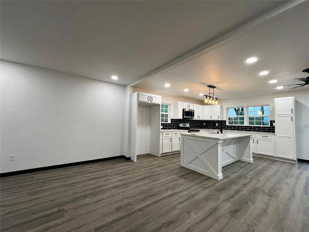 Photo 8 — 16 Allenhurst Avenue, Oklahoma City, OK 73114