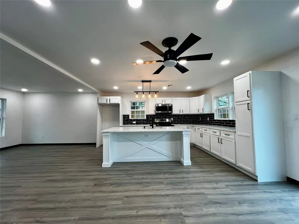 Photo 12 — 16 Allenhurst Avenue, Oklahoma City, OK 73114