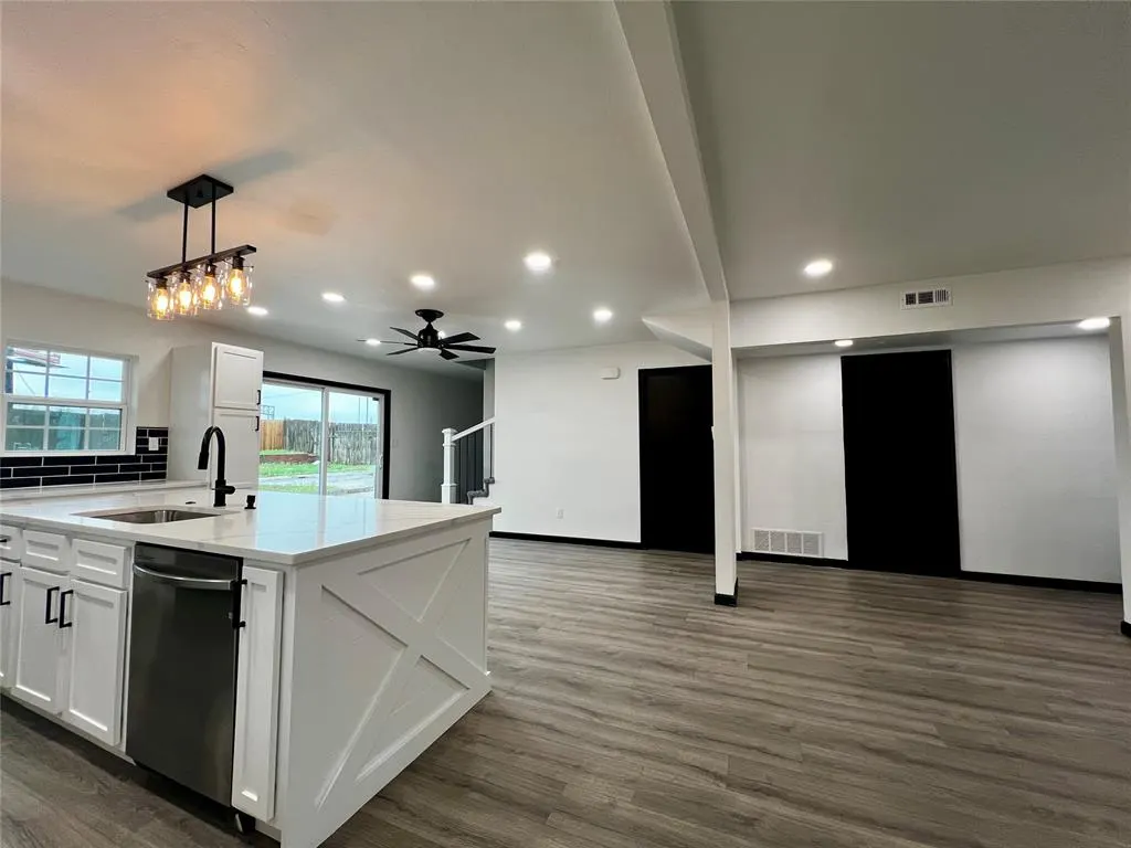Photo 14 — 16 Allenhurst Avenue, Oklahoma City, OK 73114