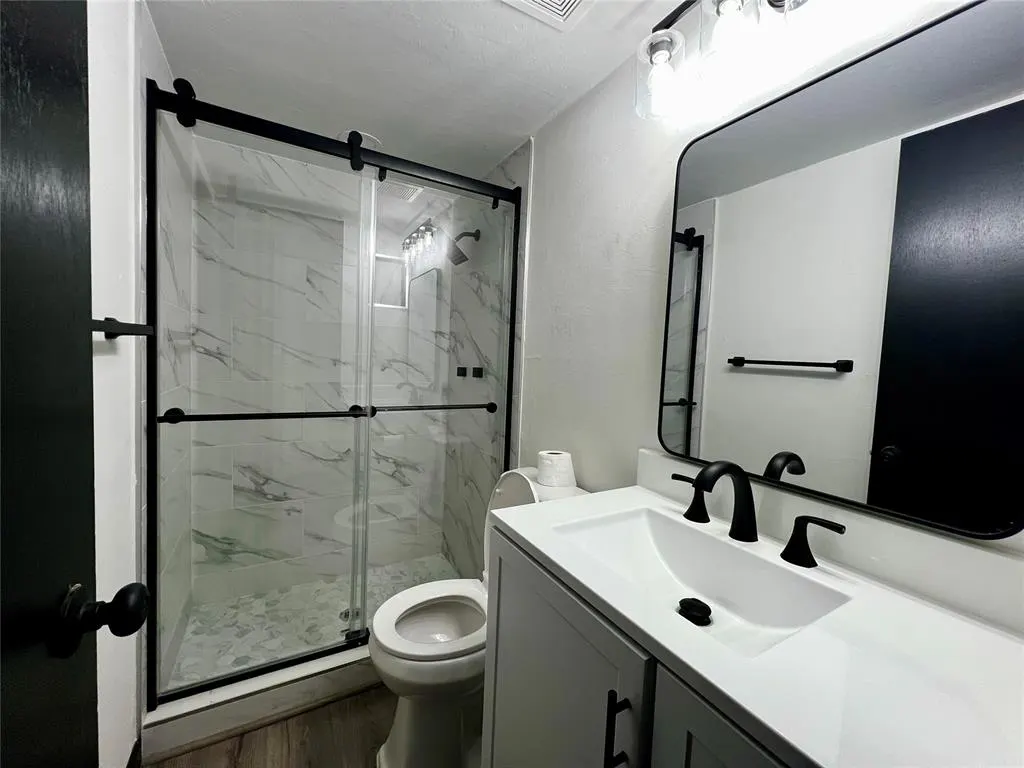 Photo 23 — 16 Allenhurst Avenue, Oklahoma City, OK 73114