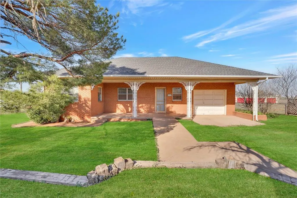 Photo 2 — 4715 W 3rd Street, Elk City, OK 73644