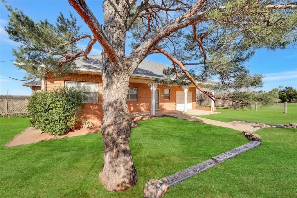 Photo 3 — 4715 W 3rd Street, Elk City, OK 73644
