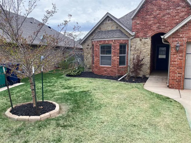 Photo 2 — 3205 NW 188th Terrace, Edmond, OK 73012
