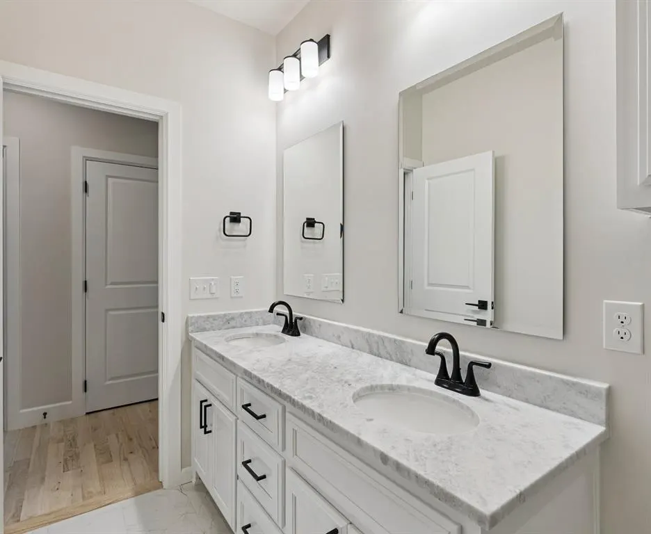 Photo 44 — 2917 Stone Meadow Way, Edmond, OK 73034