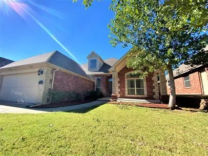 Front exterior — 15521 Creek View Drive, Edmond, OK 73013