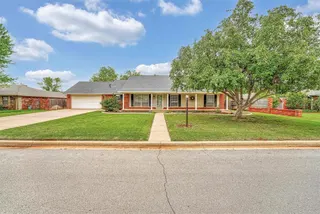 Sold home at 904 Kathys Place