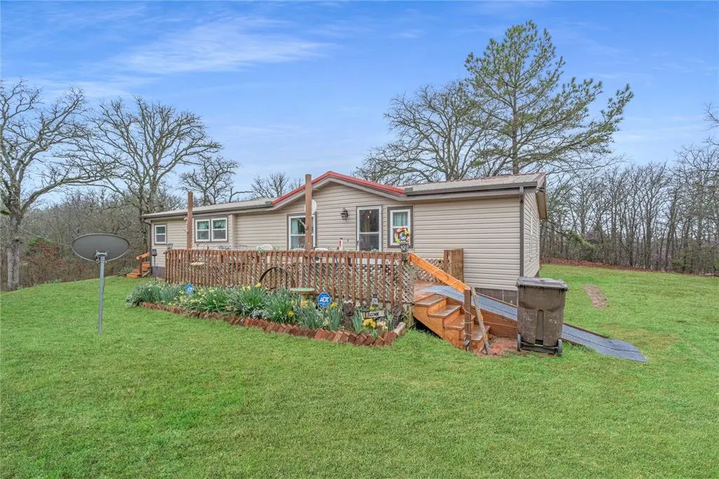 Photo 2 — 31361 Little River Road, Tecumseh, OK 74873