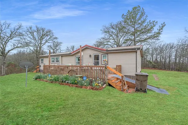 Photo 2 — 31361 Little River Road, Tecumseh, OK 74873