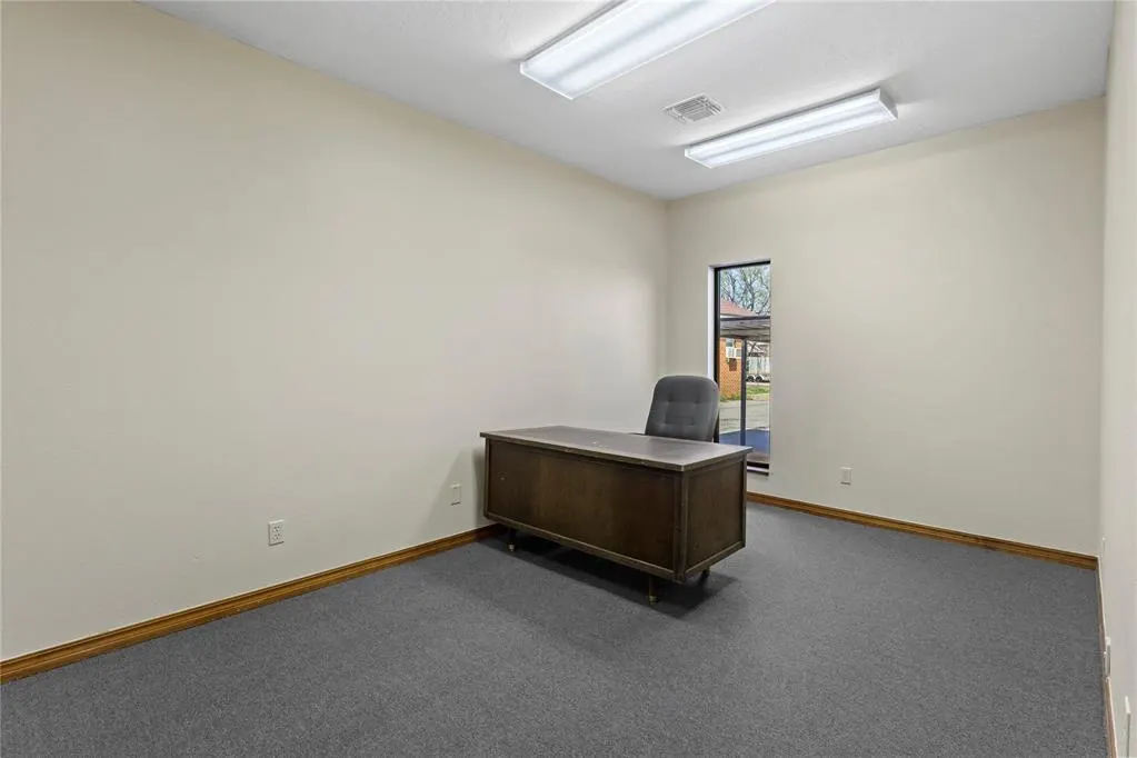 Photo 40 — 221 W Main Street, Hydro, OK 73048