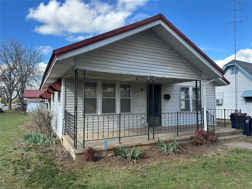 Photo 5 — 715 W Kentucky Avenue, Anadarko, OK 73005
