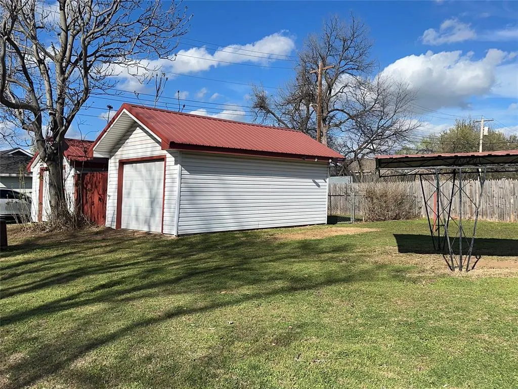 Photo 30 — 715 W Kentucky Avenue, Anadarko, OK 73005
