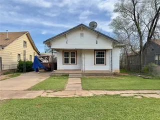 Sold home at 518 E Commerce Street