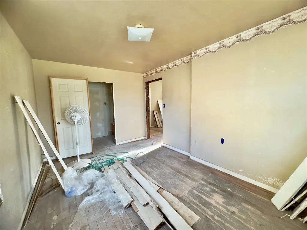 Photo 17 — 518 E Commerce Street, Altus, OK 73521
