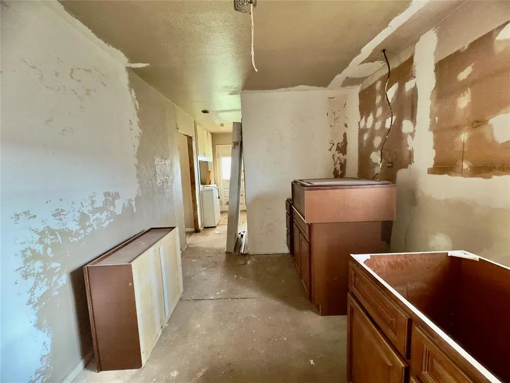 Photo 22 — 518 E Commerce Street, Altus, OK 73521