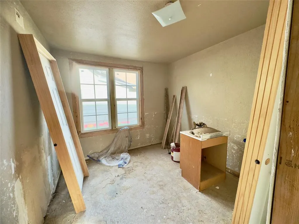 Photo 24 — 518 E Commerce Street, Altus, OK 73521