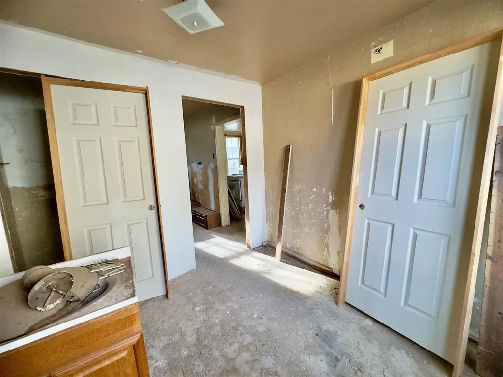 Photo 25 — 518 E Commerce Street, Altus, OK 73521