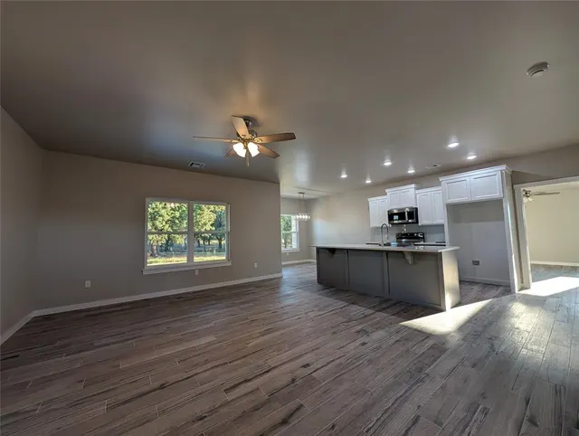 Photo 3 — 2184 Hilltop Lane, Blanchard, OK 73010